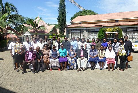 Knowledge sharing with plant doctors in Africa and India